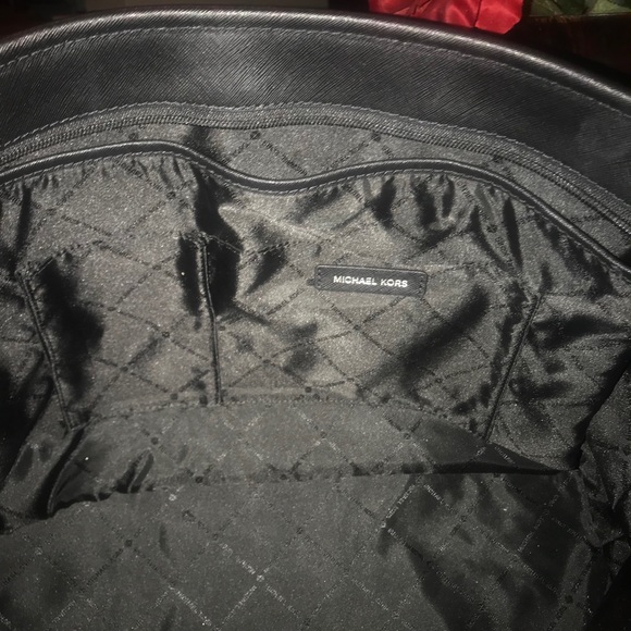 BRAND NEW MICHEAL KORS - Picture 3 of 4